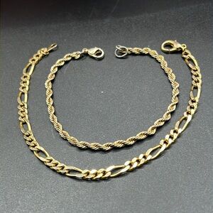Set of 2 gold tone rope and Figaro bracelets